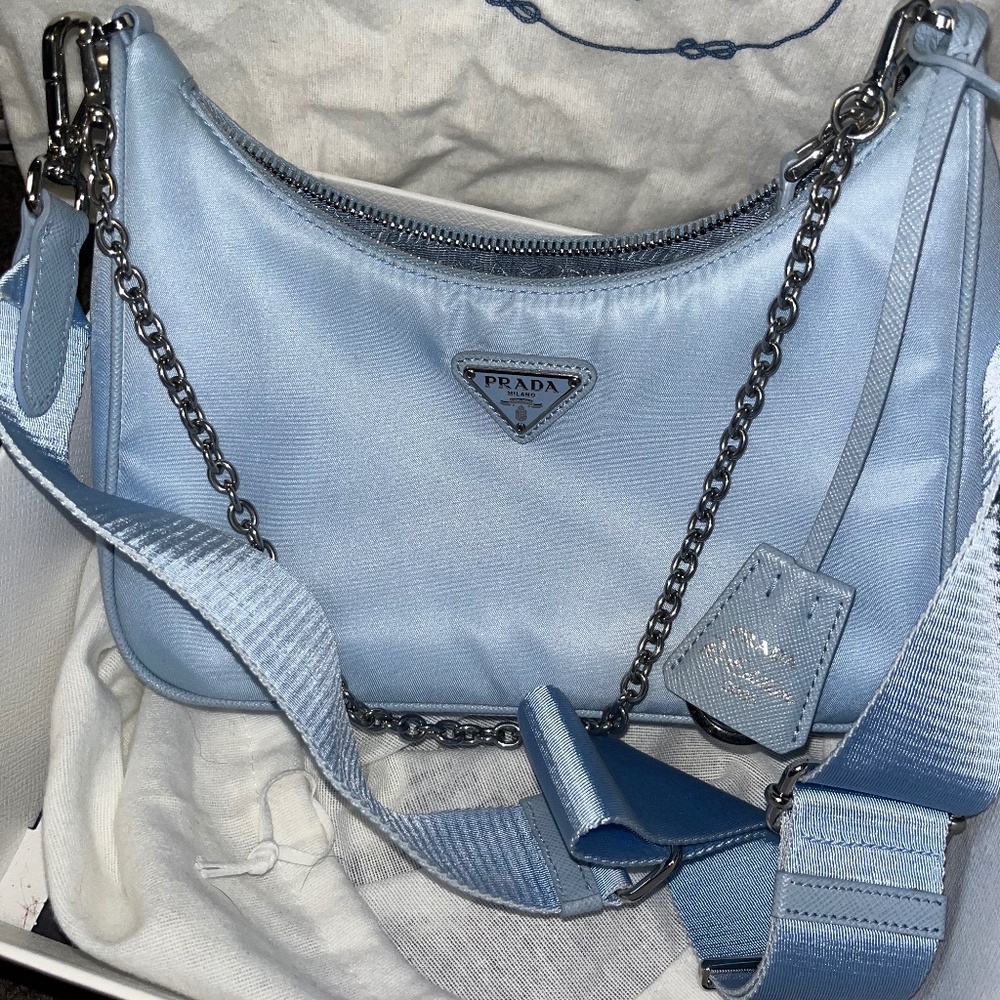 AUTHENTIC Prada Re-Edition 2005 Re-Nylon Bag